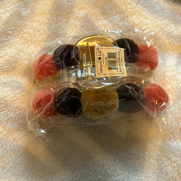 NATURAL LIFE Accessories - NWT Natural life hair clip